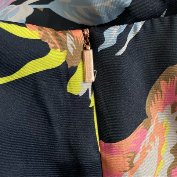 NWOT! Tibi Navy Gothic Floral Shift‎ Dress with Blouson Sleeves Size 2 - Picture 9 of 13